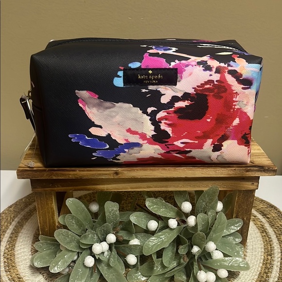 Kate Spade Laurel Printed Bluey Floral Cosmetic Bag - Picture 1 of 7